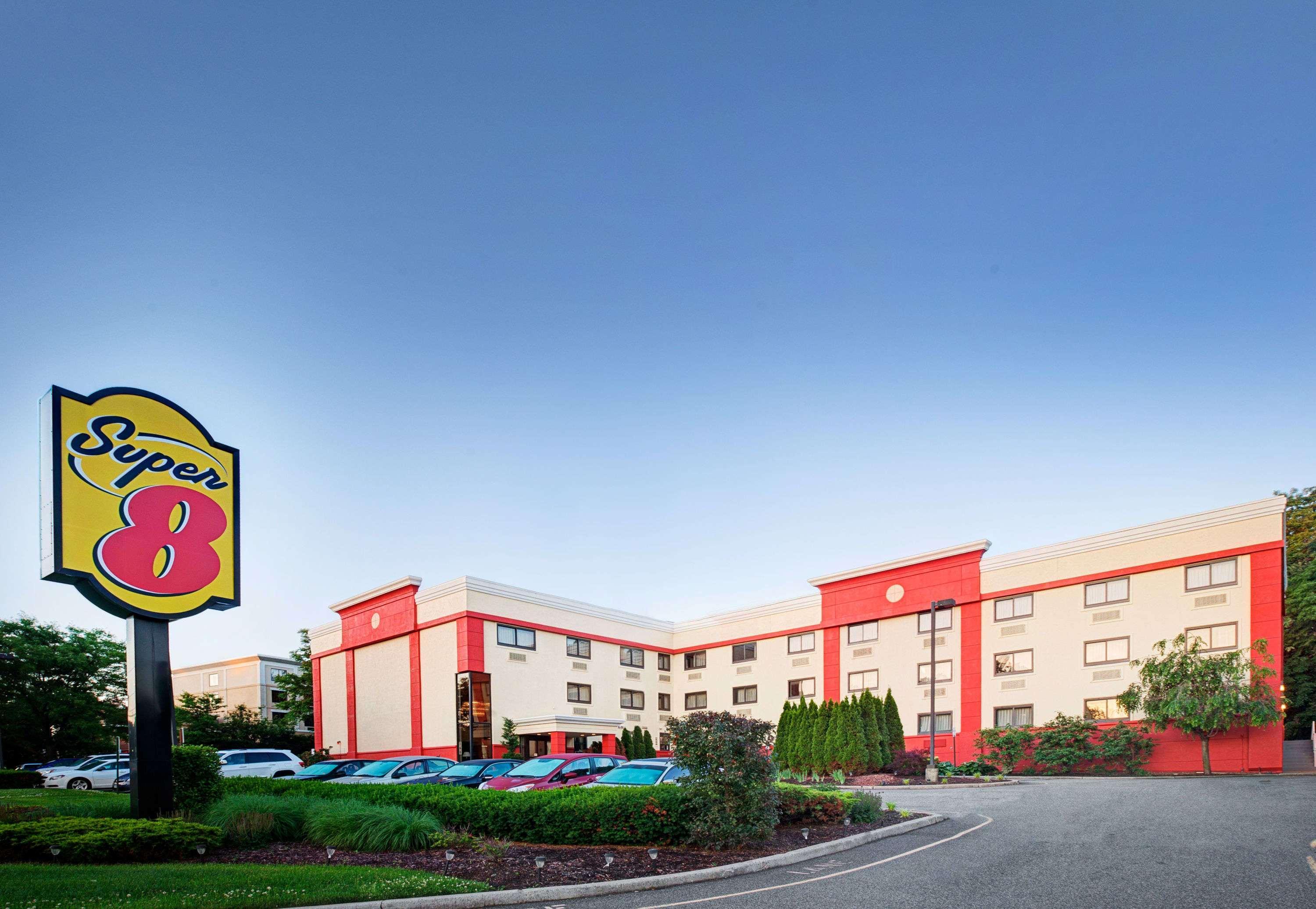 Super 8 By Wyndham Mahwah Hotel Exterior foto