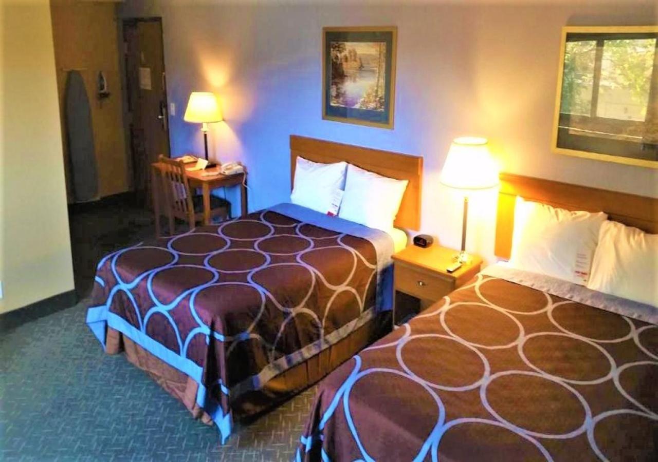 Super 8 By Wyndham Mahwah Hotel Exterior foto